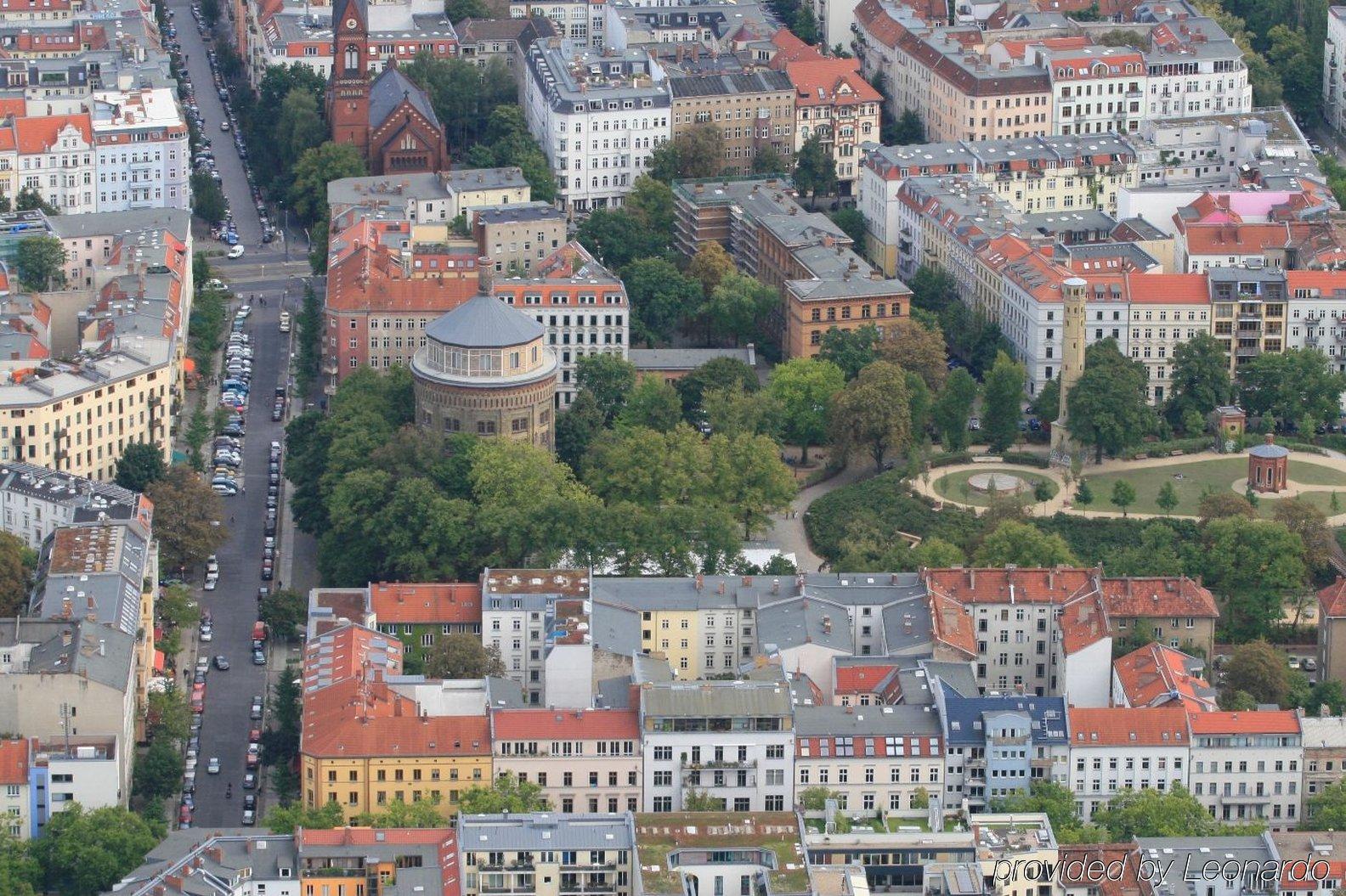 Hotel & Apartments Zarenhof Berlin Prenzlauer Berg Bagian luar foto
