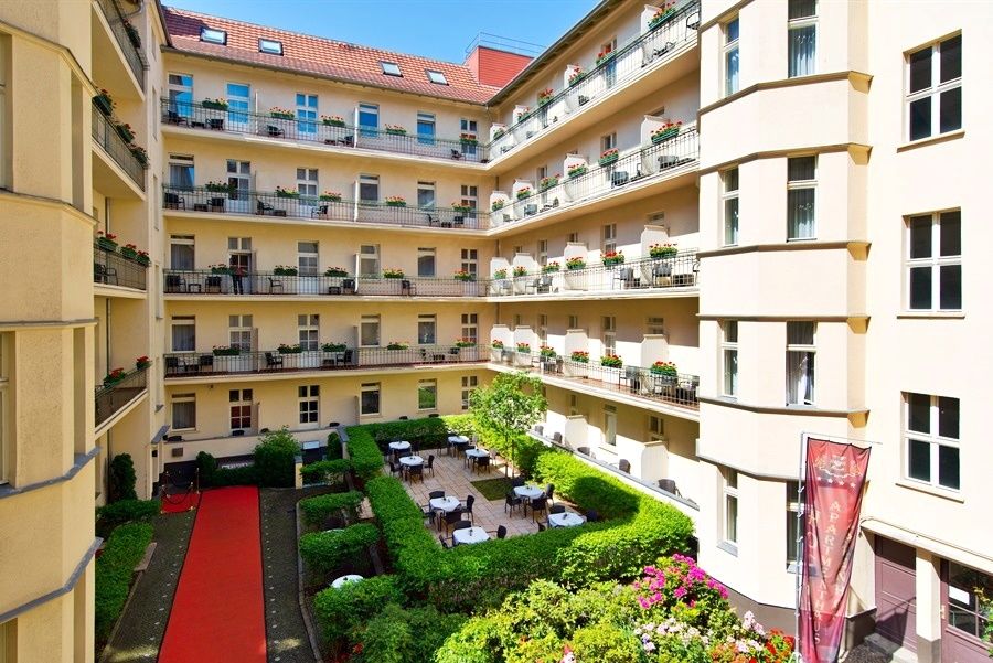 Hotel & Apartments Zarenhof Berlin Prenzlauer Berg Bagian luar foto